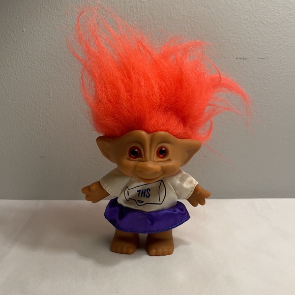 Vintage Treasure Troll Doll w/ Cheerleading Outfit - Picture 2 of 9